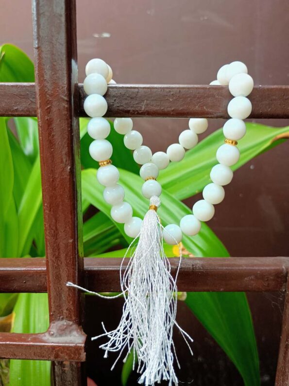 Beautiful Beads Tasbeeh, Islamic Salat Prayer for Muslims, Specially Designed for Daily Prayer Offerings (White 33 Beads) Pack of 1 - Day Night Deal