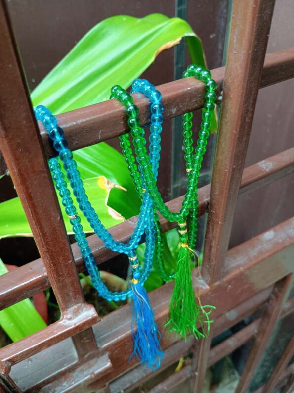 Beautiful Beads Tasbeeh, Islamic Salat Prayer for Muslims, Specially Designed for Daily Prayer Offerings (Green & Blue)  Pack of 4 - Day Night Deal - Image 2
