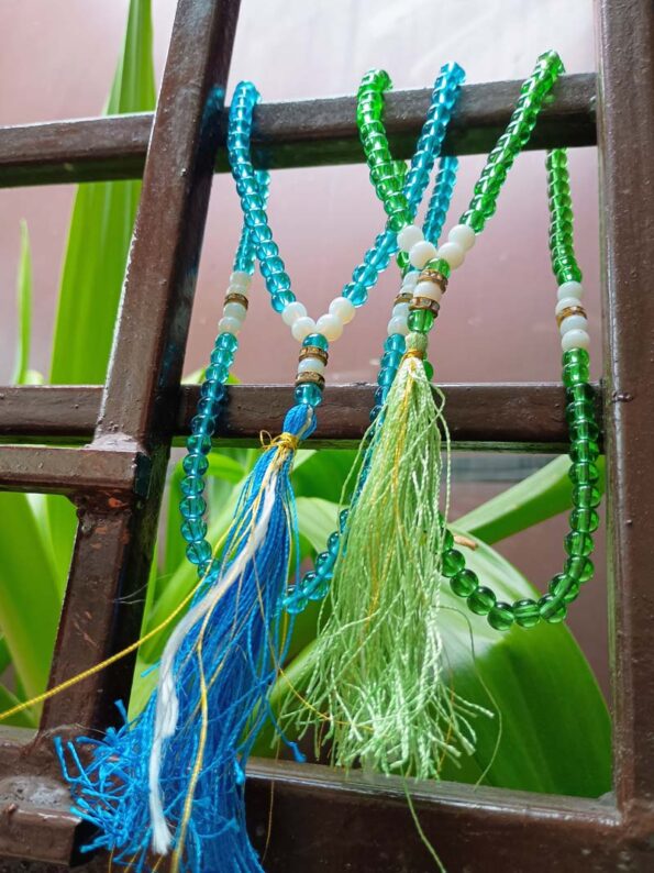 Beautiful Beads Tasbeeh, Islamic Salat Prayer for Muslims, Specially Designed for Daily Prayer Offerings (Green & Blue)  Pack of 2 - Day Night Deal - Image 4